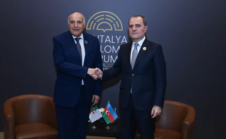 Am6JRg2N3sUmAr0fezWDpTDkMJPeUWxXQztwM5kR_1200