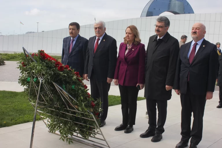 HBb9JA6EhF3ppNkj2RvCd6fMJVzZH1Oh0j2Mhj7M_1200