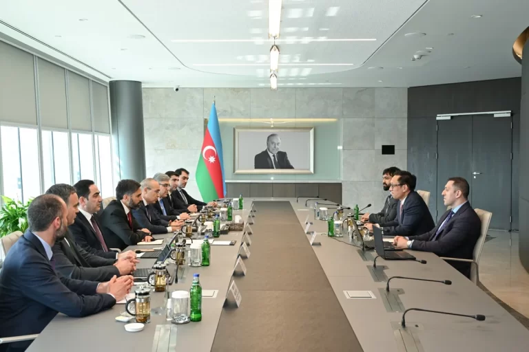 Lpumu1bQenRUxsQeUZM34h2Ki2FIcfvjtZ1balYE_1200