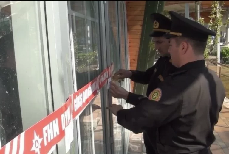 Qj7oLEV9lFJuIPtfjprsr3aYnTGdSM5eZadl8xrW_1200 (1)