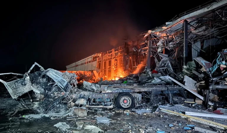 SM0VYERsZYYvDUzlluxDYBBH8SVq8BjzFtzs0q0P_1200