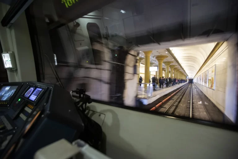 TGBm6ZVQsxEiBwewOlbRFnSRIB8gC8q3aISQ2yM4_1200