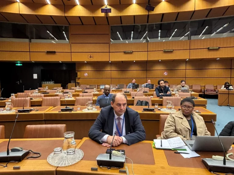 Y2tCp7cy8WOhfwf2zdkKHIs9kKbIK9oizn4rmZxr_1200