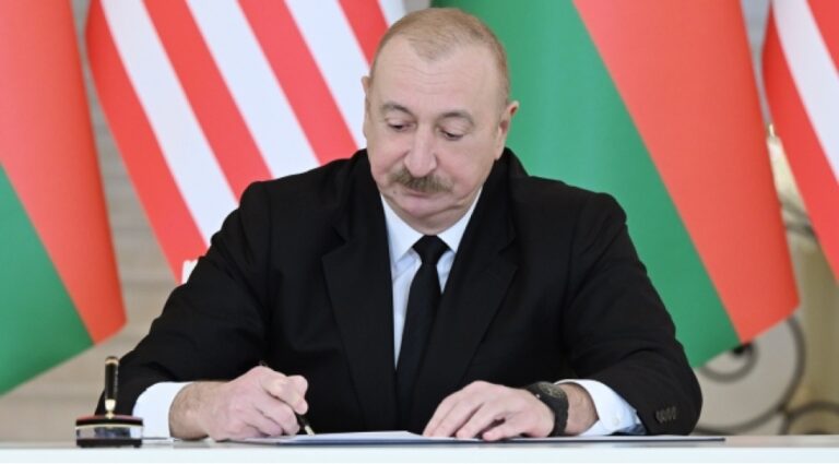 -a0ae1557177148433370228316410079152