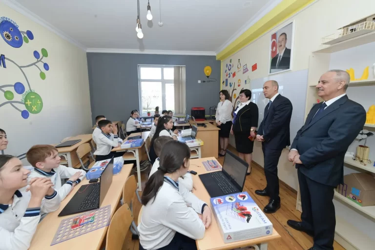 leuoEIMiAkVjMLHMibwyx8yyrGZ9w6MCcY3FnDQV_1200 (1)