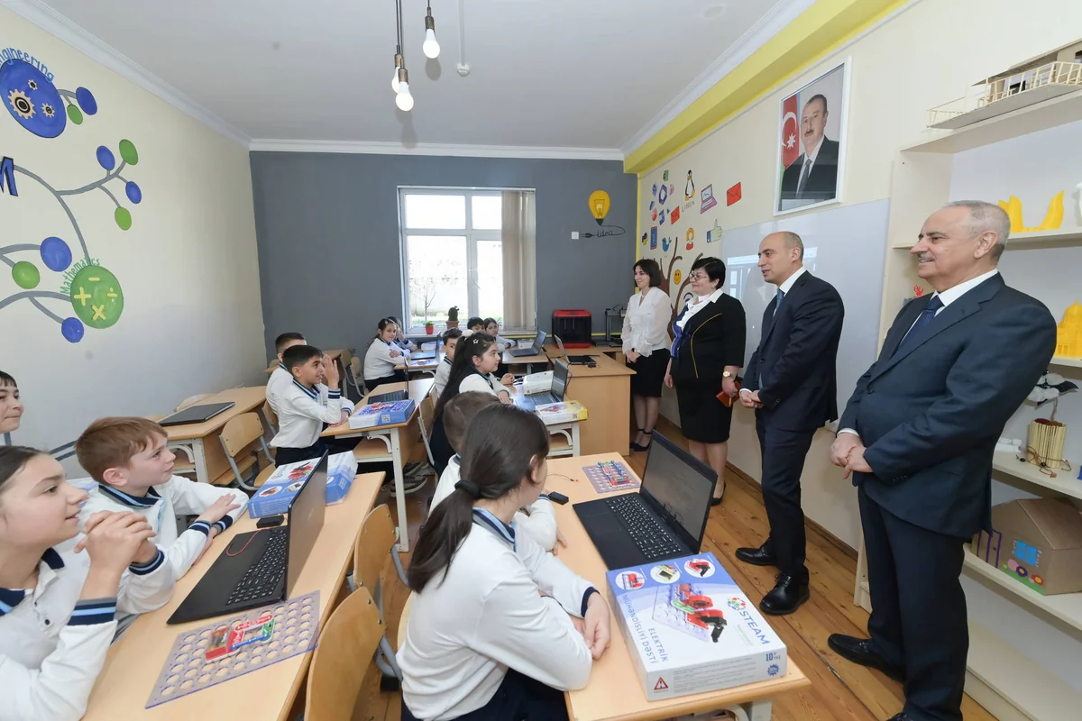 leuoEIMiAkVjMLHMibwyx8yyrGZ9w6MCcY3FnDQV_1200 (1)