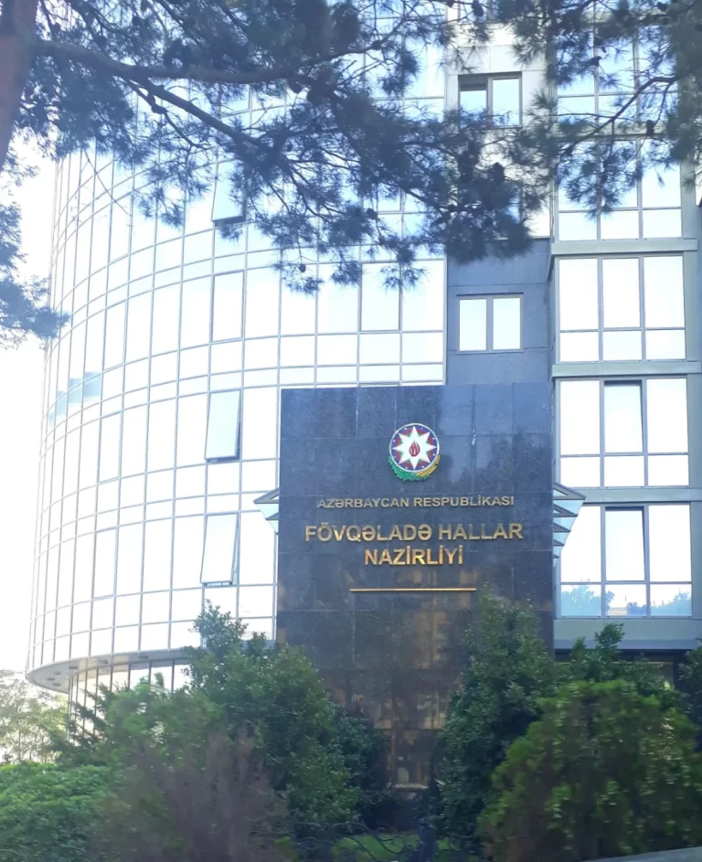 nCUxyD9yRU92OkGO8Jv9eaEiftM5N5Ok4Fd0XKuU_1200