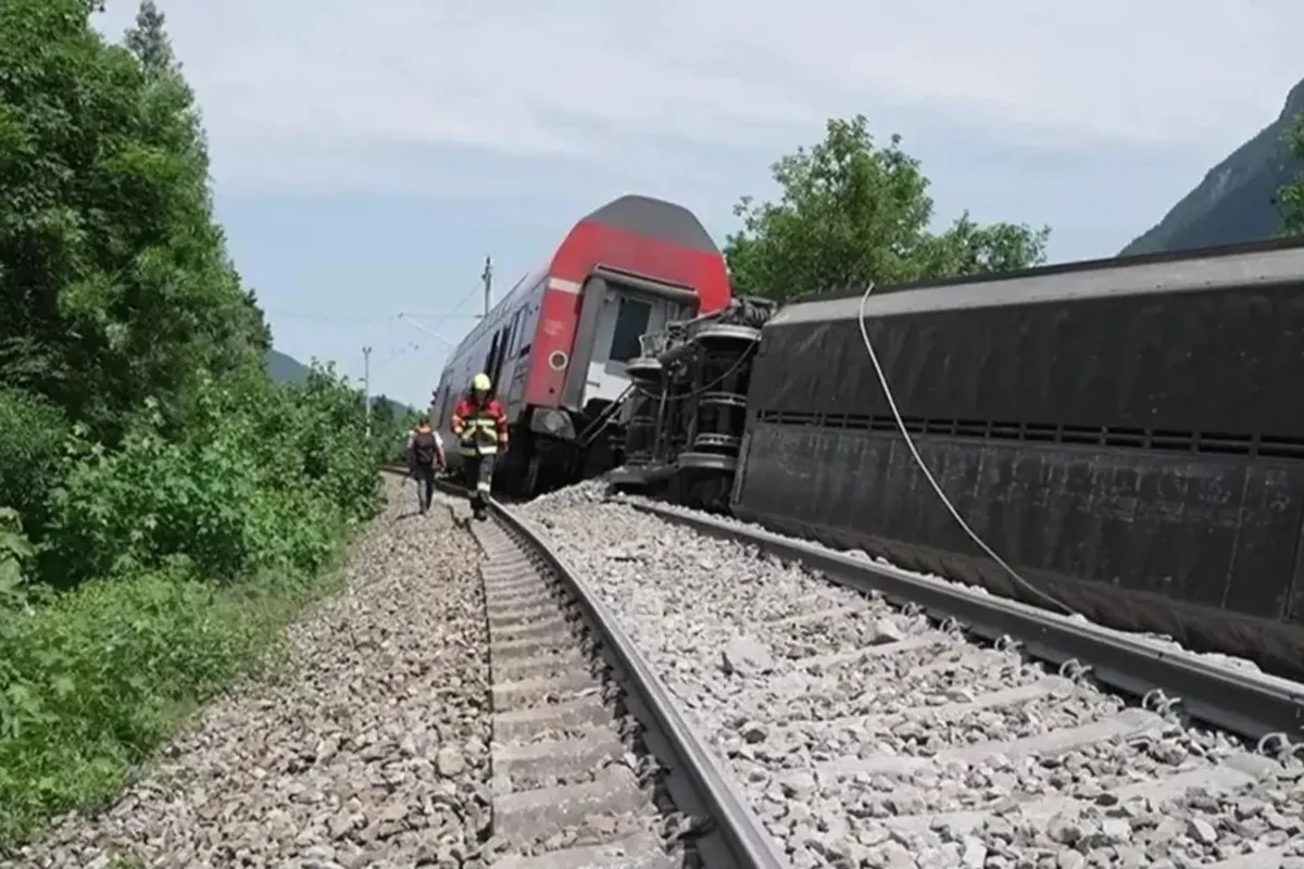 sDr2ozn2wvIJhFWAyv9TVTjdybFwdrJldtFS69St_1200