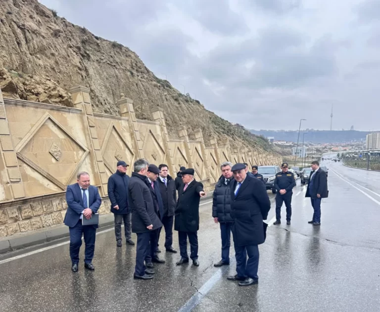 v3DxnSnRKNwHygMrH0Castp0NlRiWrXtBsFDbcyR_1200