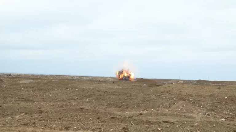 xwtGviBucKcA4KYOvKRqM6eFNs63pUO5oOrlVt88_1200