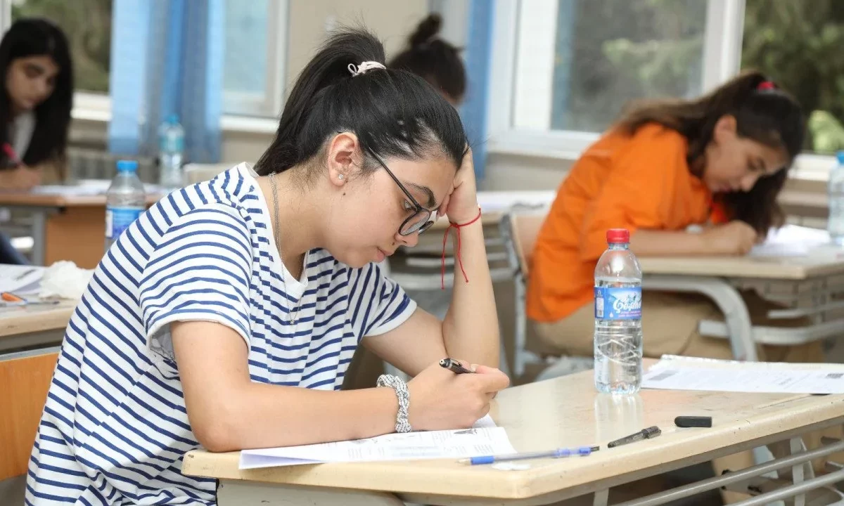Kolleclərin boş qalan plan yerlərinə qəbul elan edilib