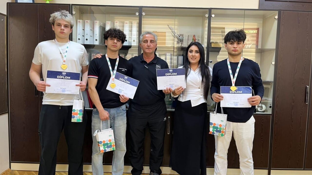 Sumqayıt məktəbinin komandası basketbol üzrə şəhər kubokunun qalibi olub