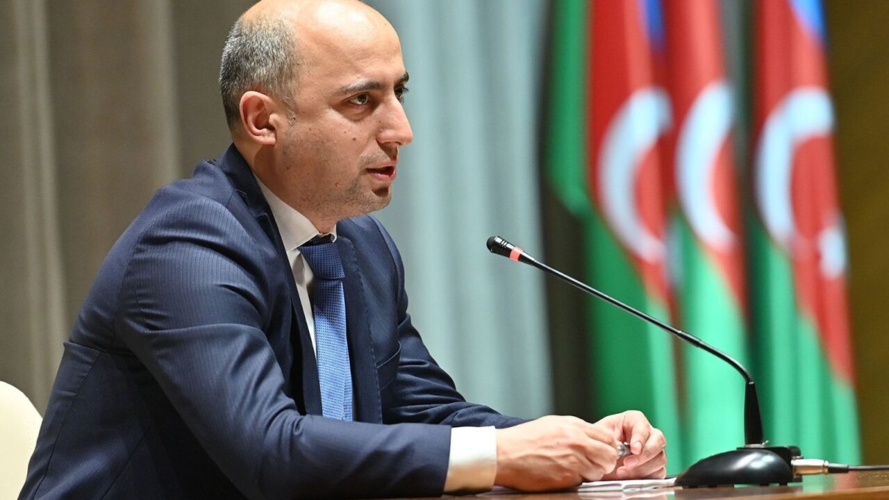 Emin Əmrullayev: 20 ildən sonra rəhbər vəzifələrdə qadınların sayı daha çox olacaq