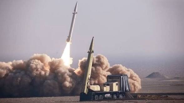 Səudiyyə Ərəbistanı husilərin atdığı 10 ballistik raketi məhv edib